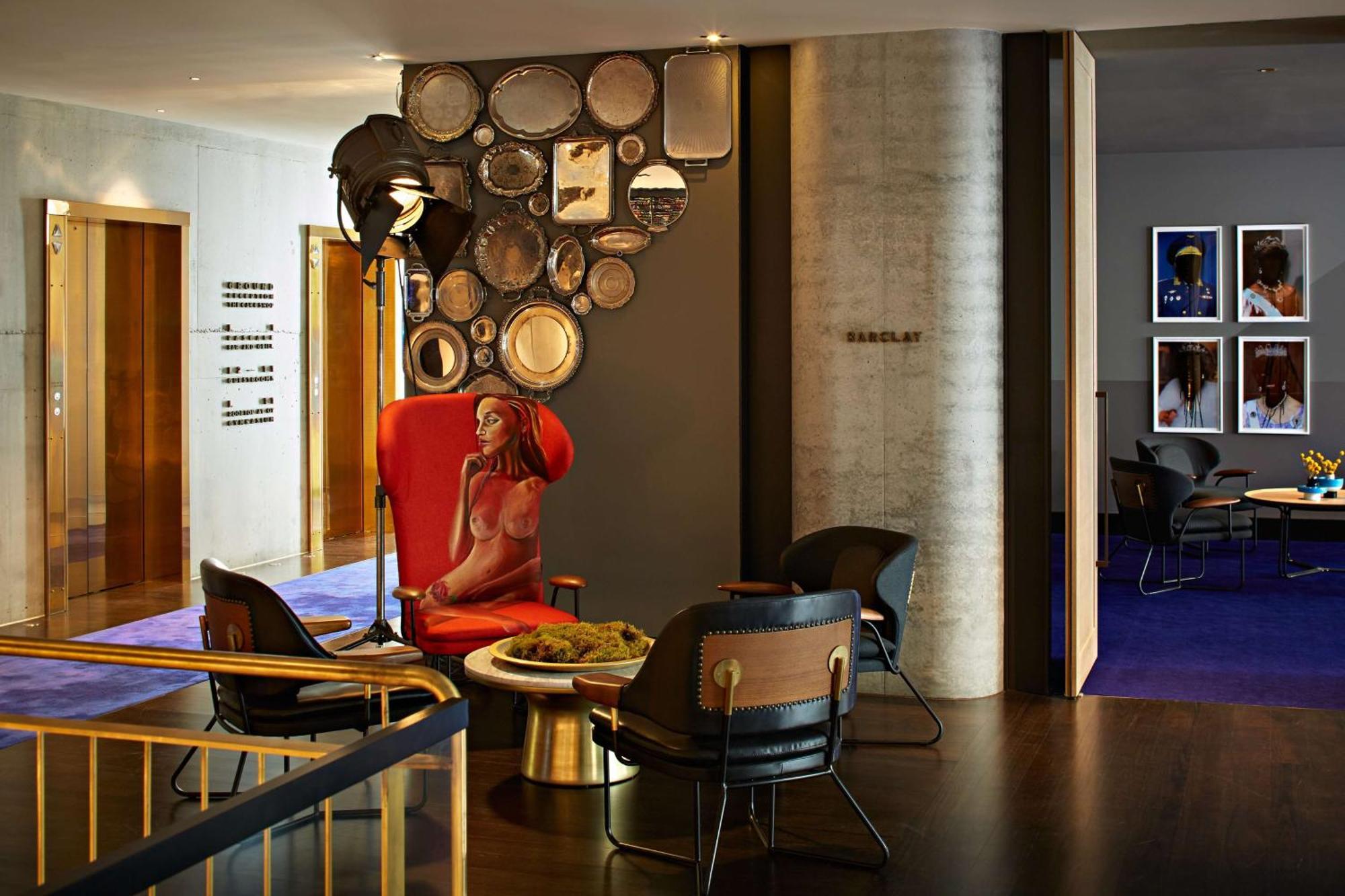 Qt Melbourne Otel Dış mekan fotoğraf The interior of the Standard London